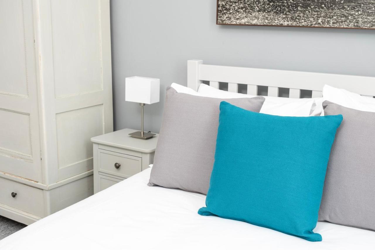 Super City Centre Apartment - Two Bedrooms, Perfect Location バース エクステリア 写真